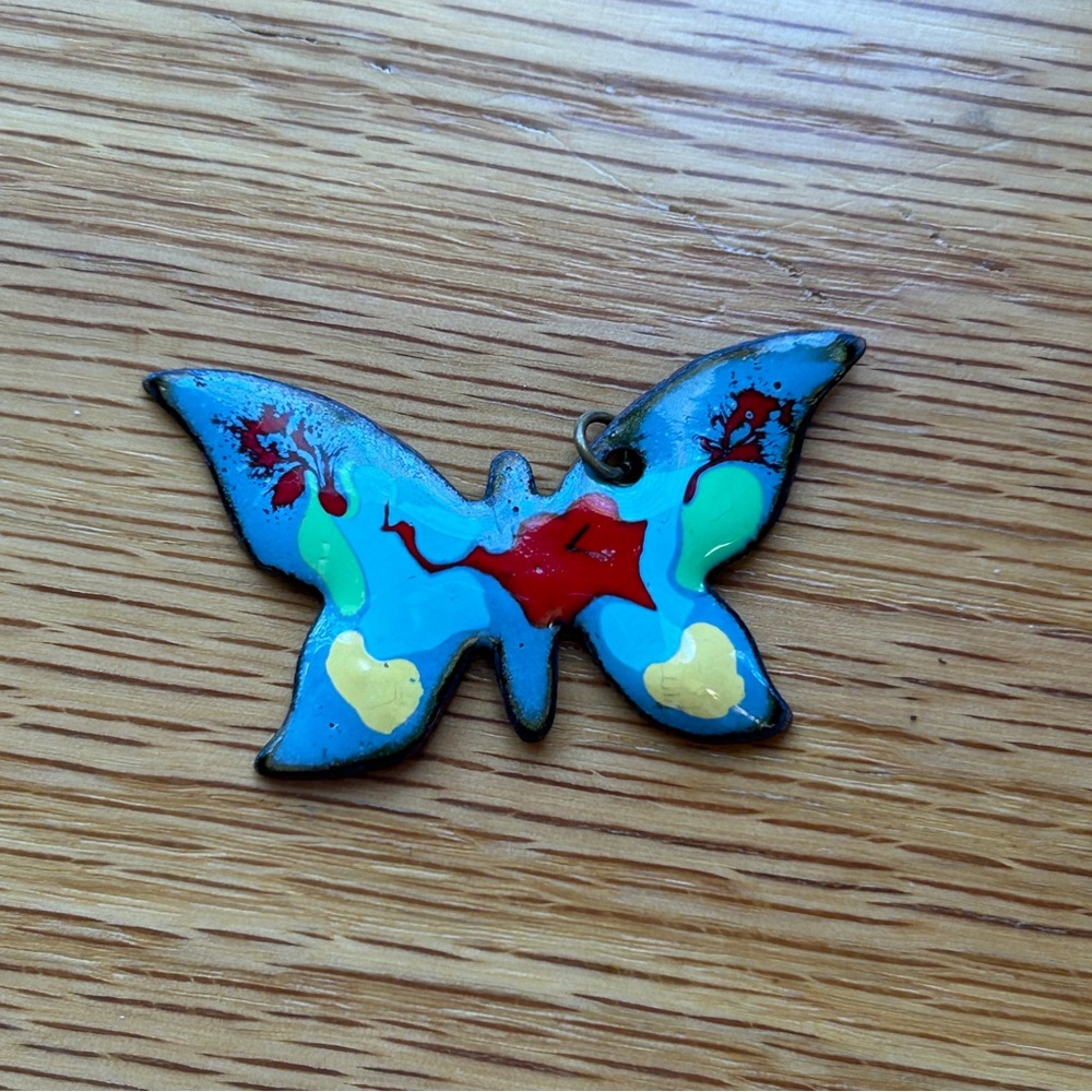 Vintage butterfly pendant!